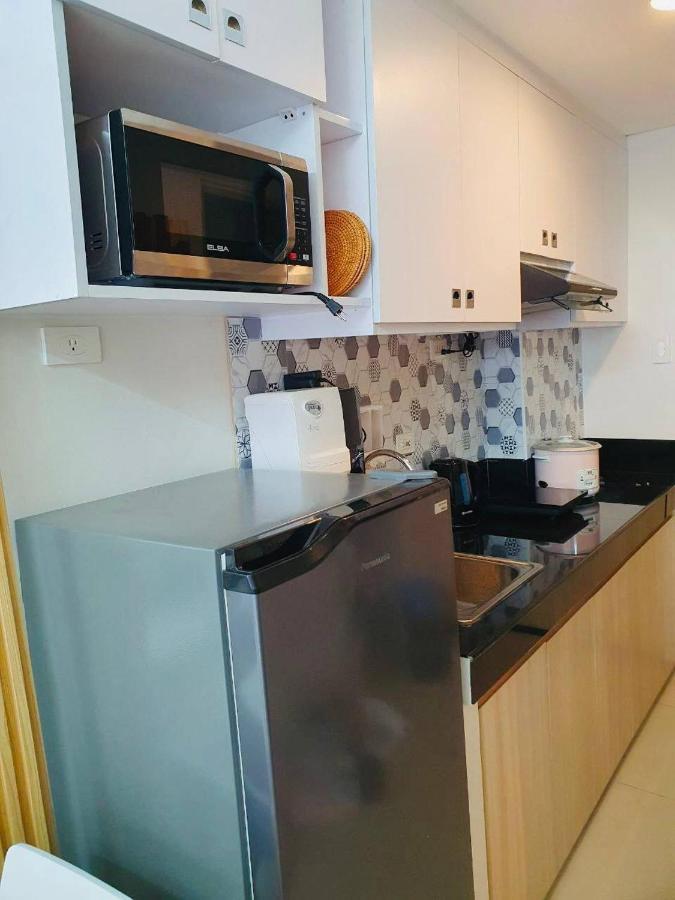 1 Bedroom Condo Vine Residences Quezon City With Pool Netflix Wifi Videoke Board Games Manila Exterior photo